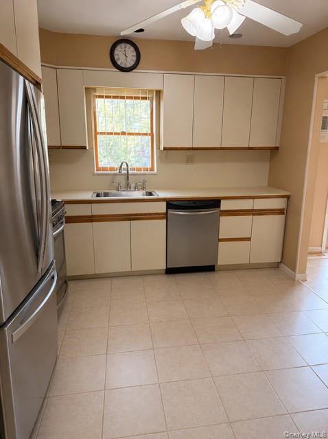 44 47th Street