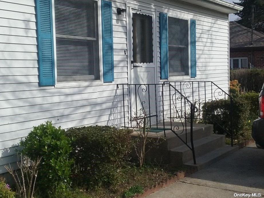 1331 Manor Lane