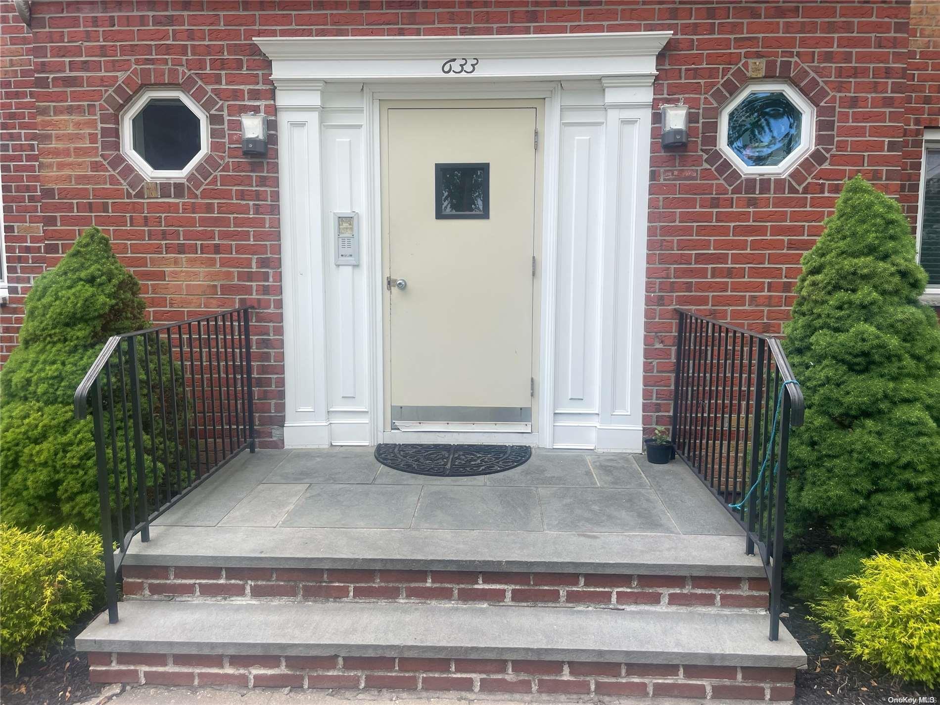 633 Wellwood Avenue Unit: A1