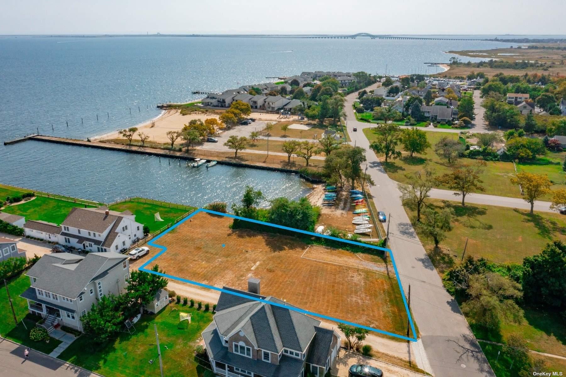 17 S Bay Court