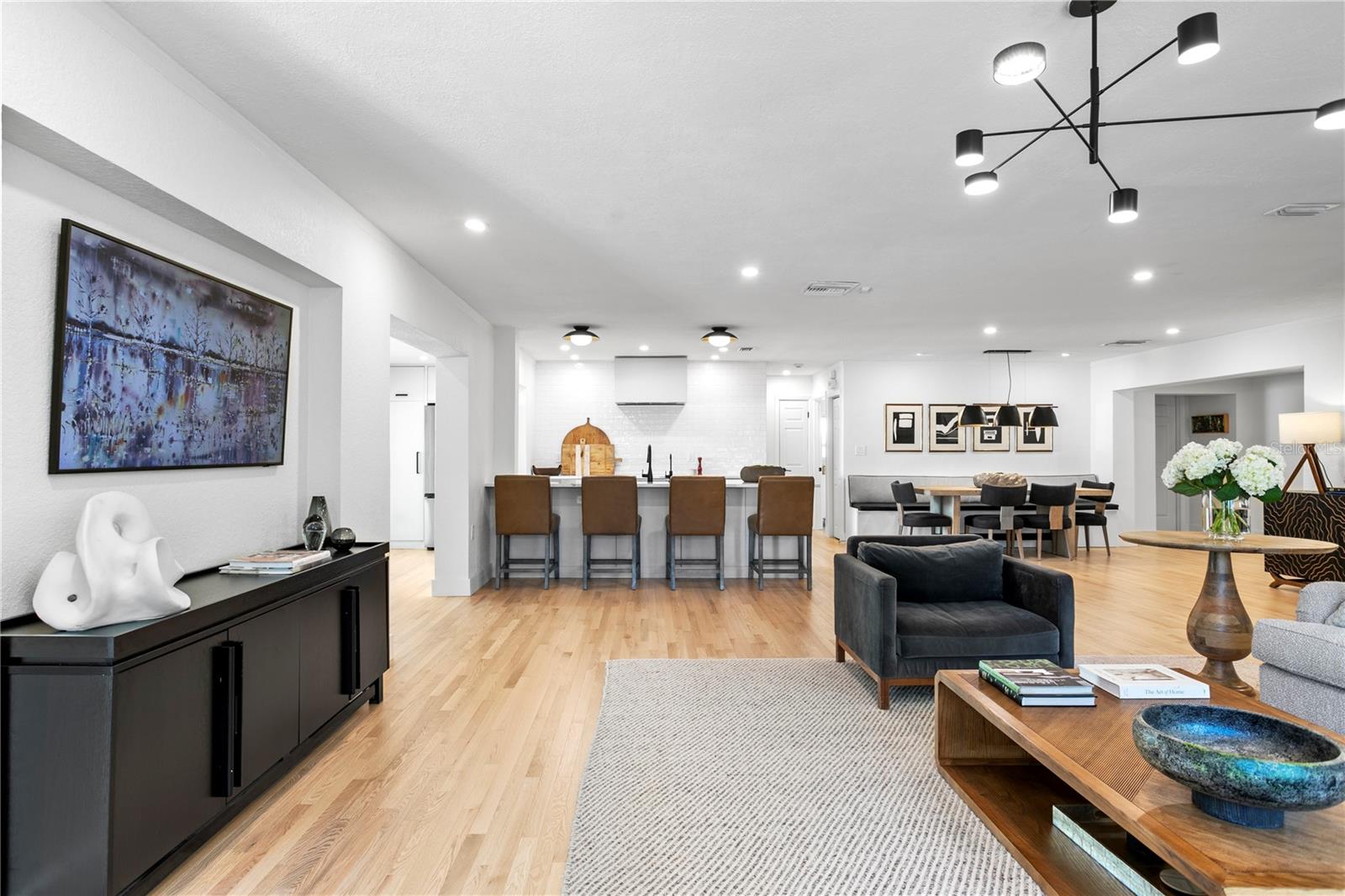 311 BELLEAIR DR NE