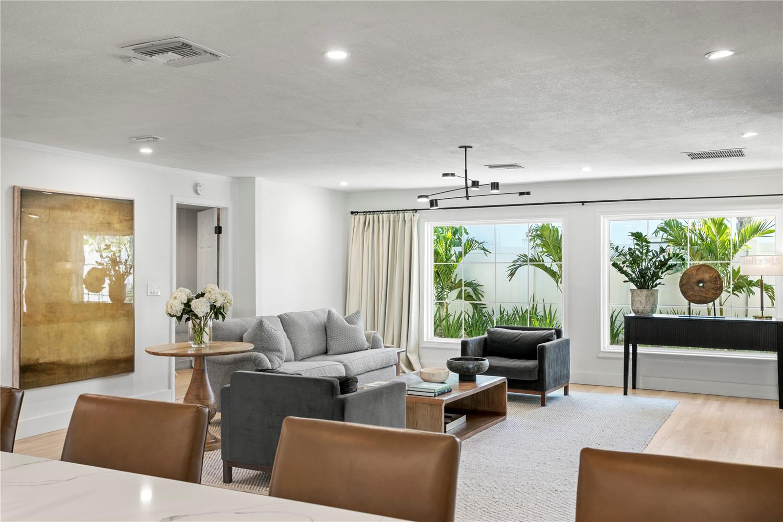311 BELLEAIR DR NE
