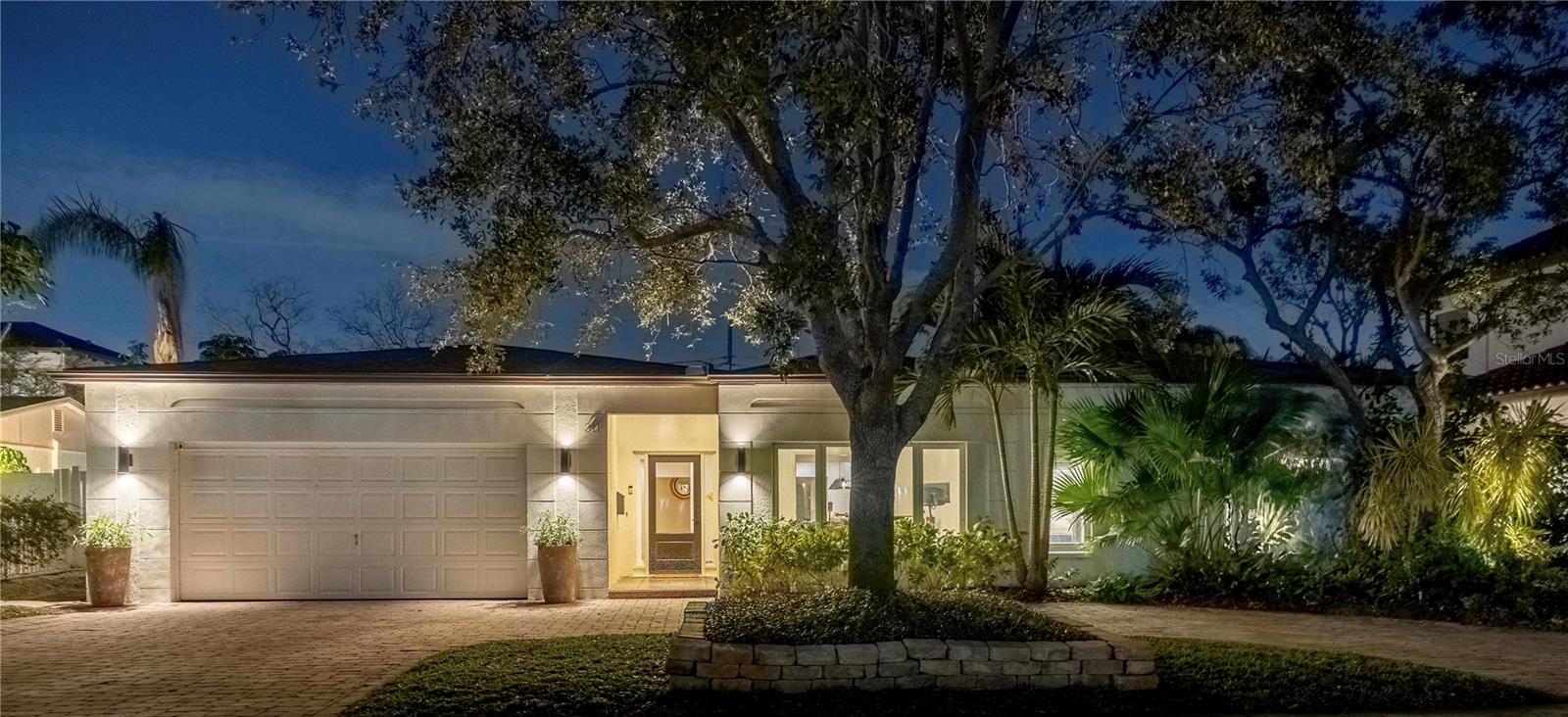 311 BELLEAIR DR NE