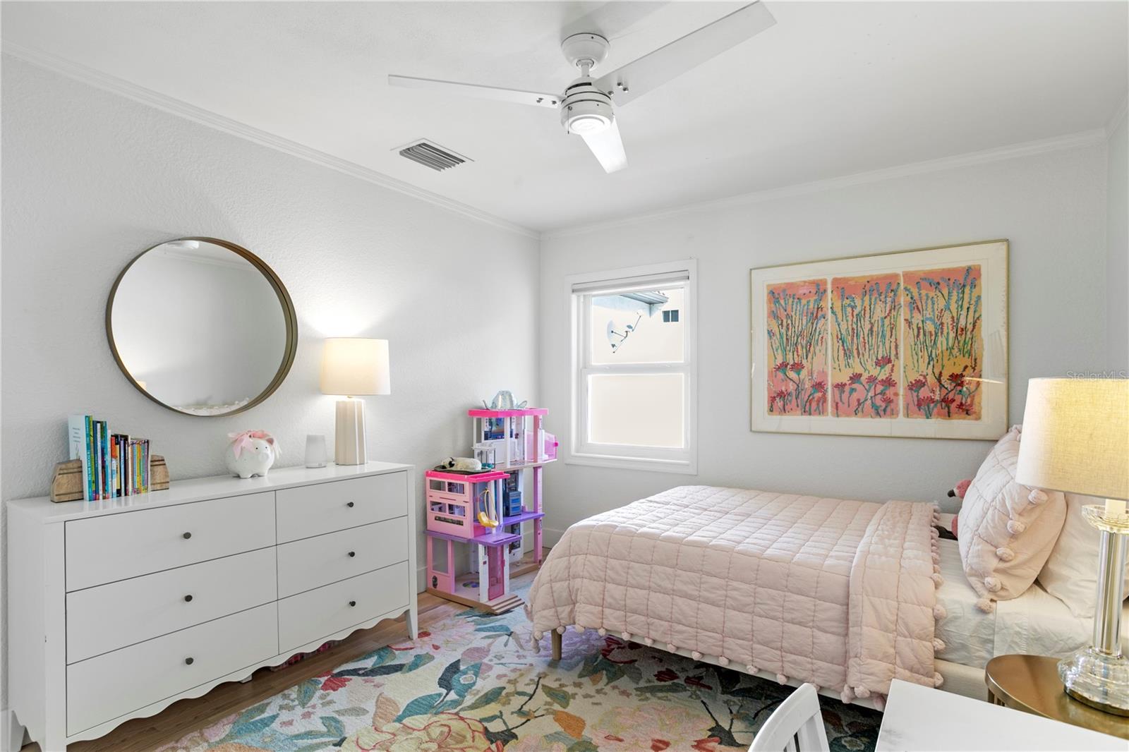 311 BELLEAIR DR NE