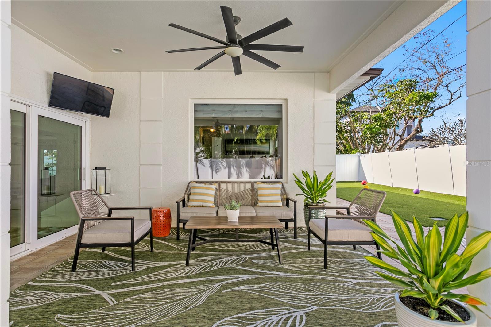 311 BELLEAIR DR NE