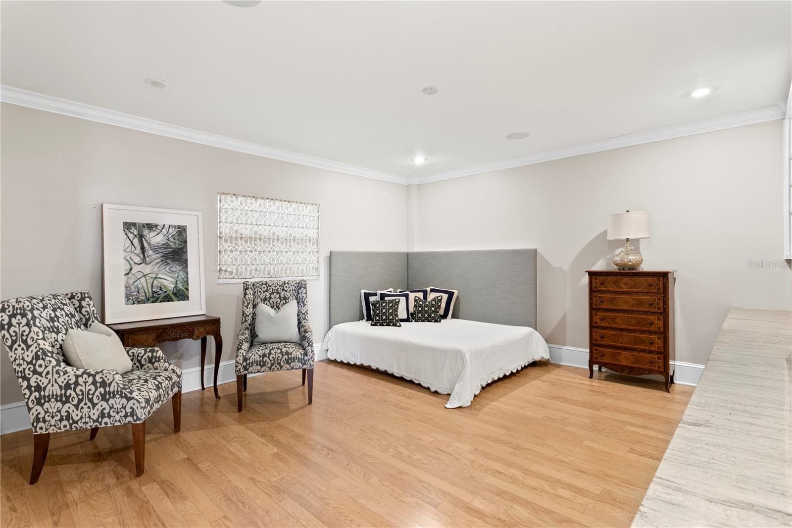 700 BEACH DR E #PH 2