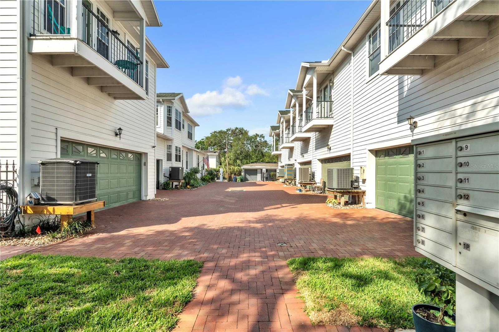 113 E BOSPHOROUS AVE #5