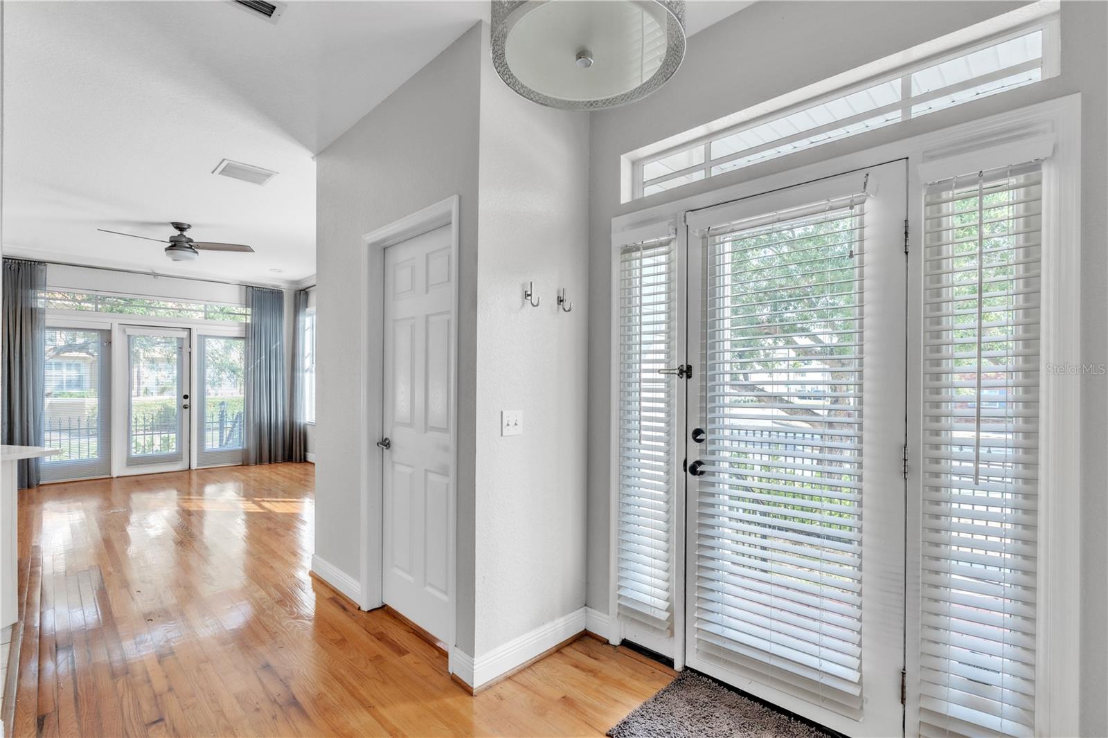 113 E BOSPHOROUS AVE #5