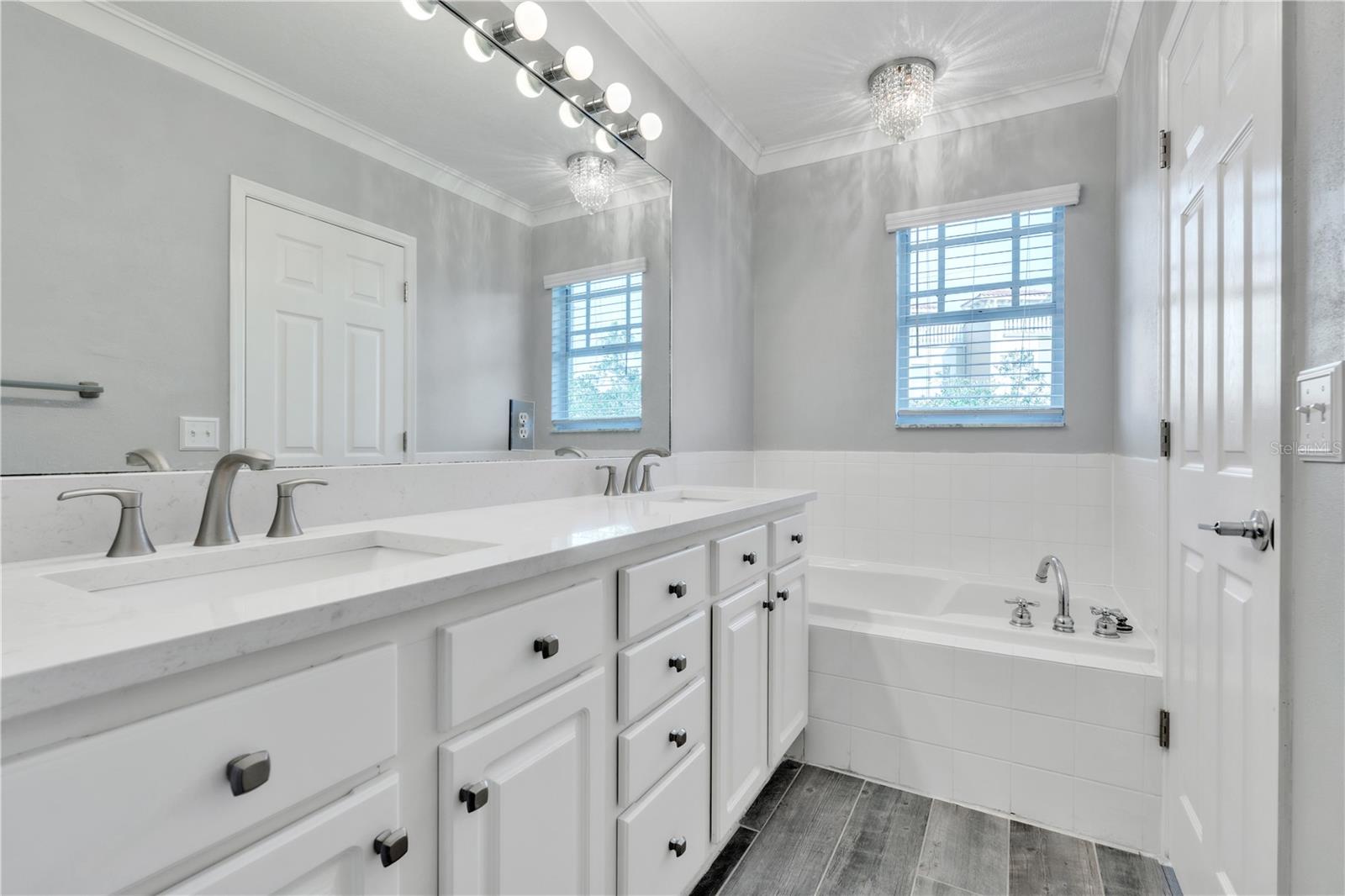 113 E BOSPHOROUS AVE #5