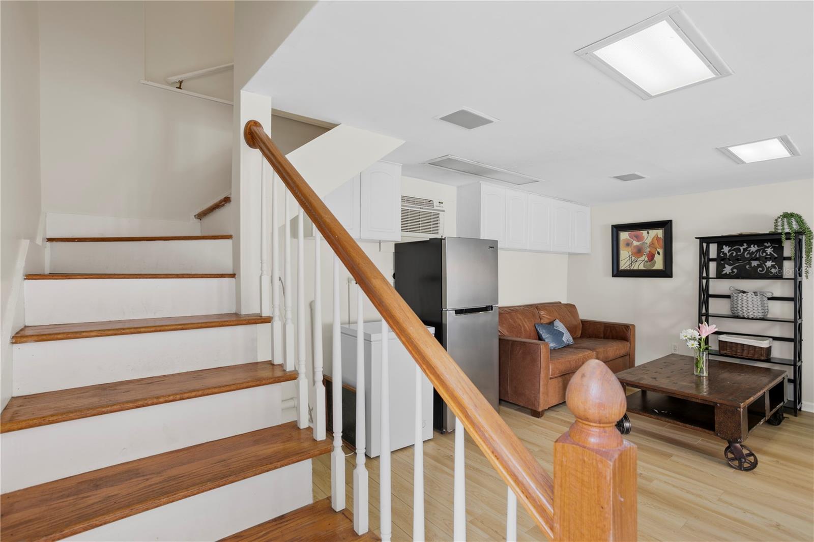 126 14TH AVE NE