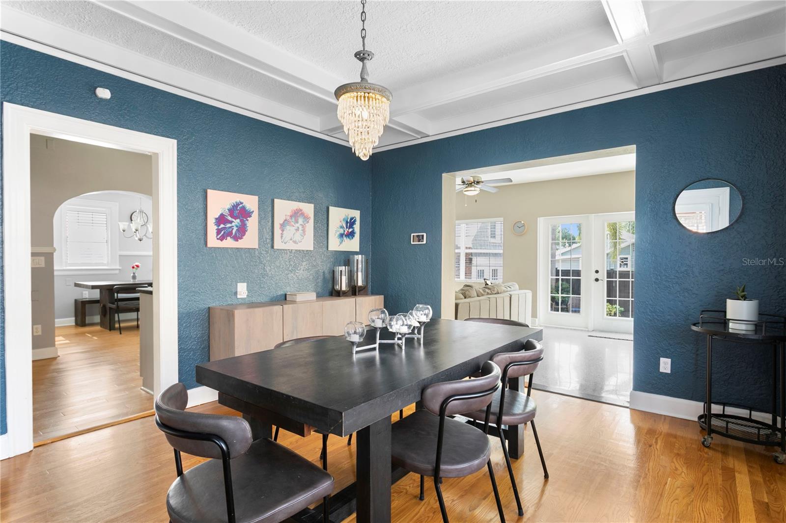 126 14TH AVE NE