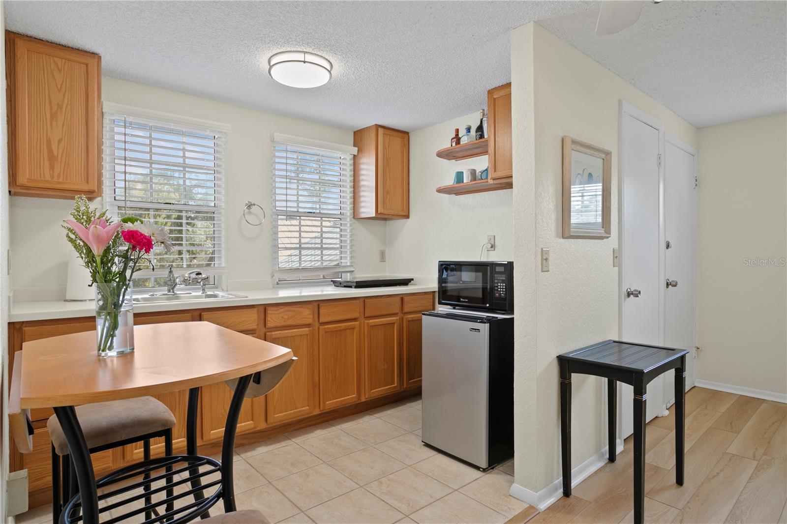 126 14TH AVE NE
