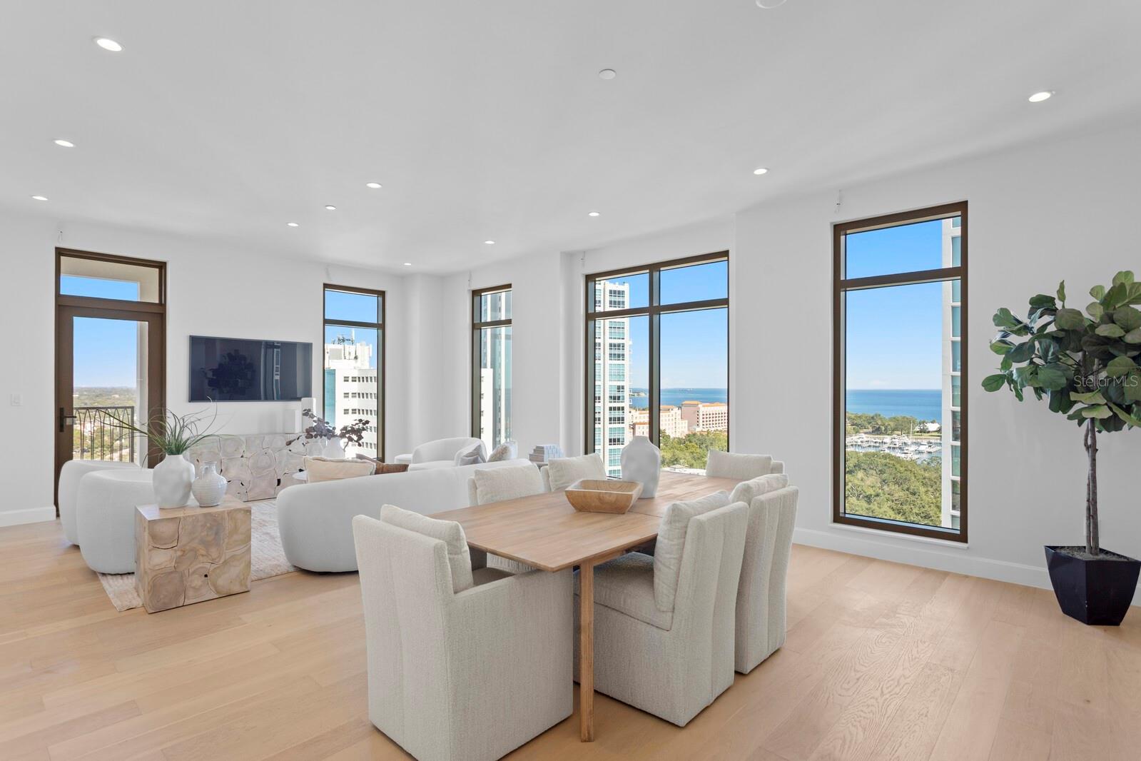 126 4TH AVE NE #1201