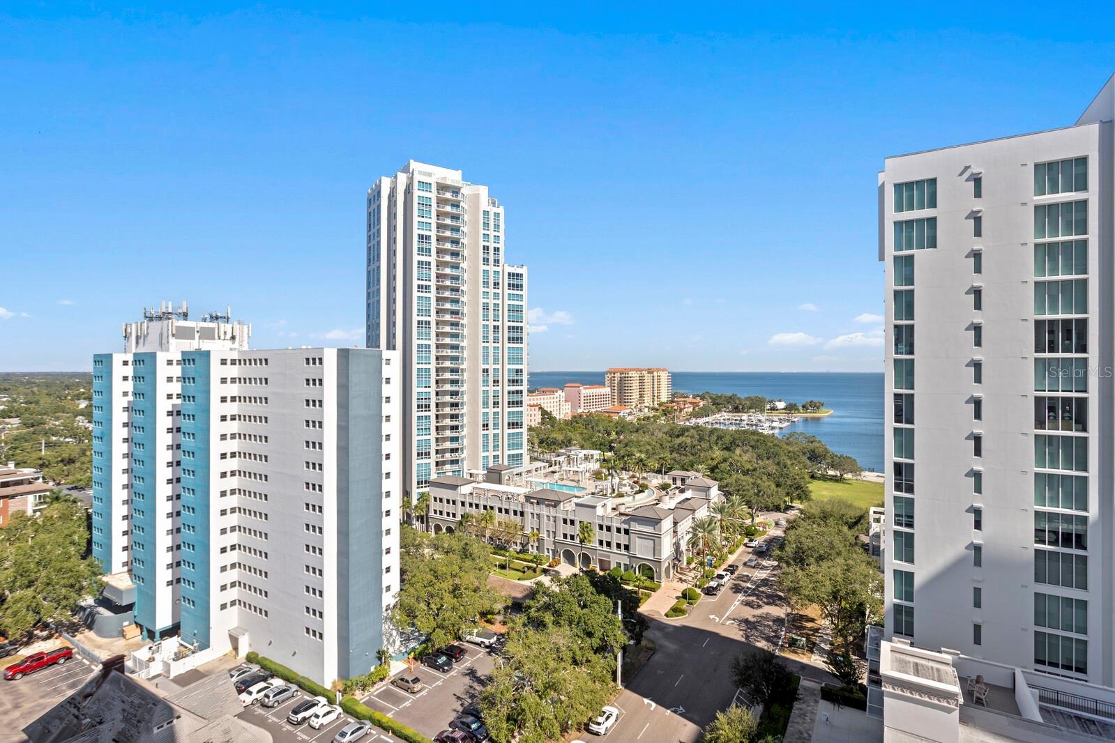 126 4TH AVE NE #1201