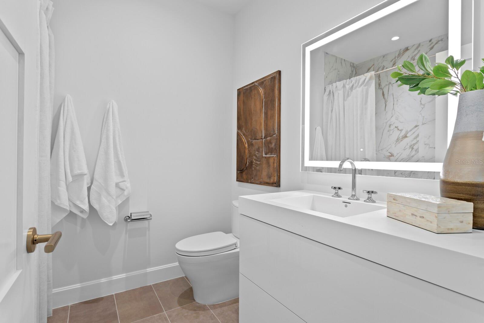 126 4TH AVE NE #1201