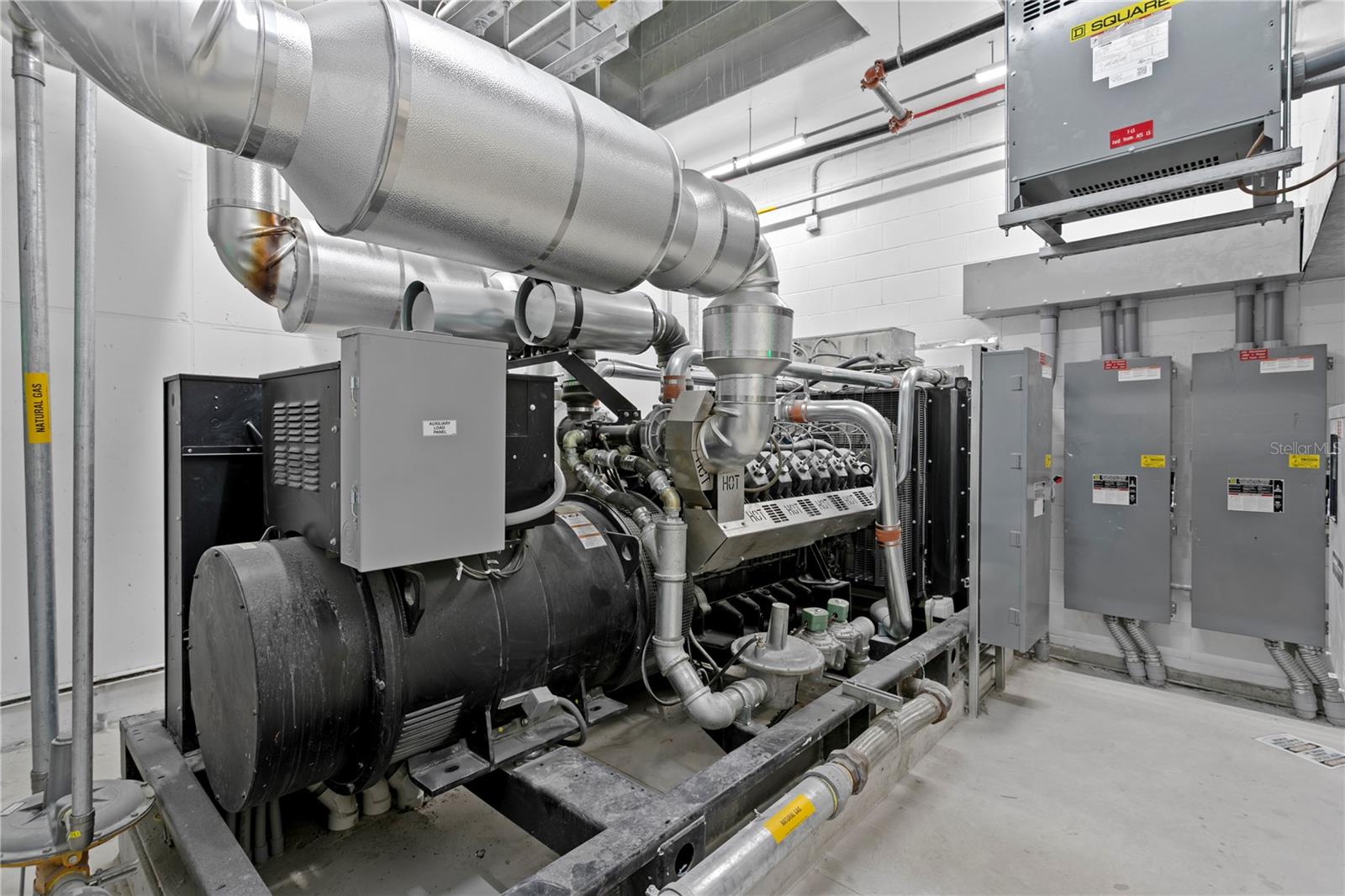 126 4TH AVE NE #1201