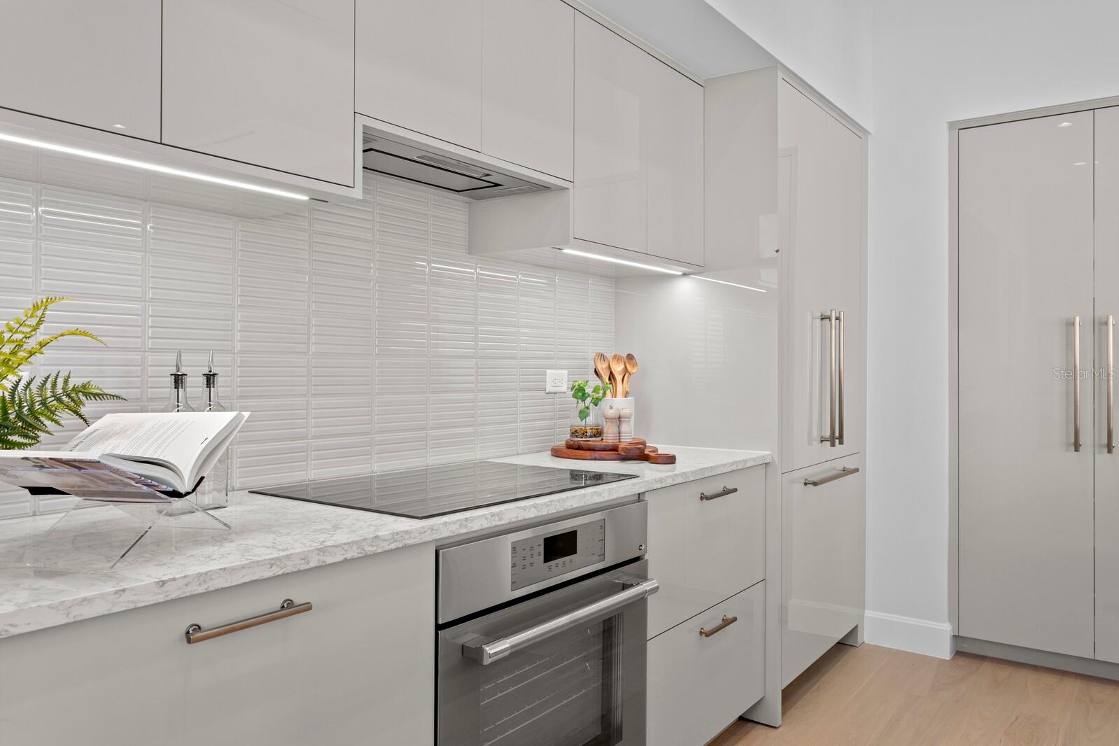 126 4TH AVE NE #1201