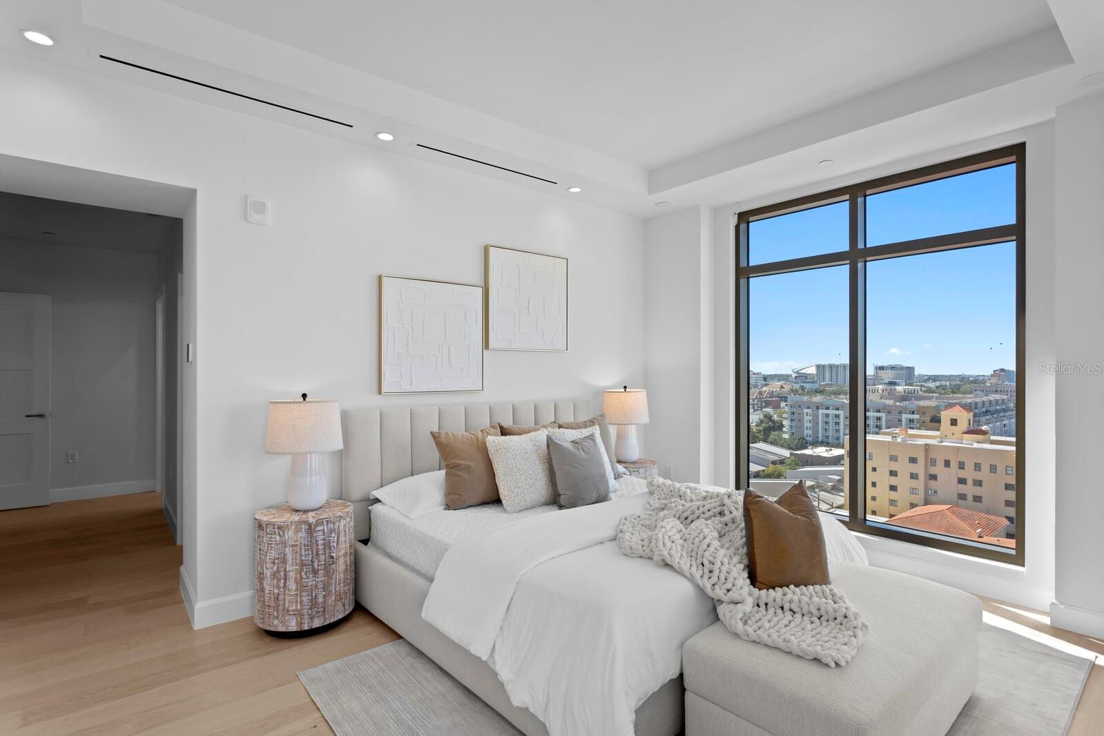 126 4TH AVE NE #1201