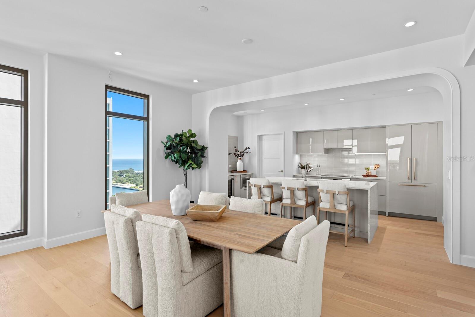 126 4TH AVE NE #1201