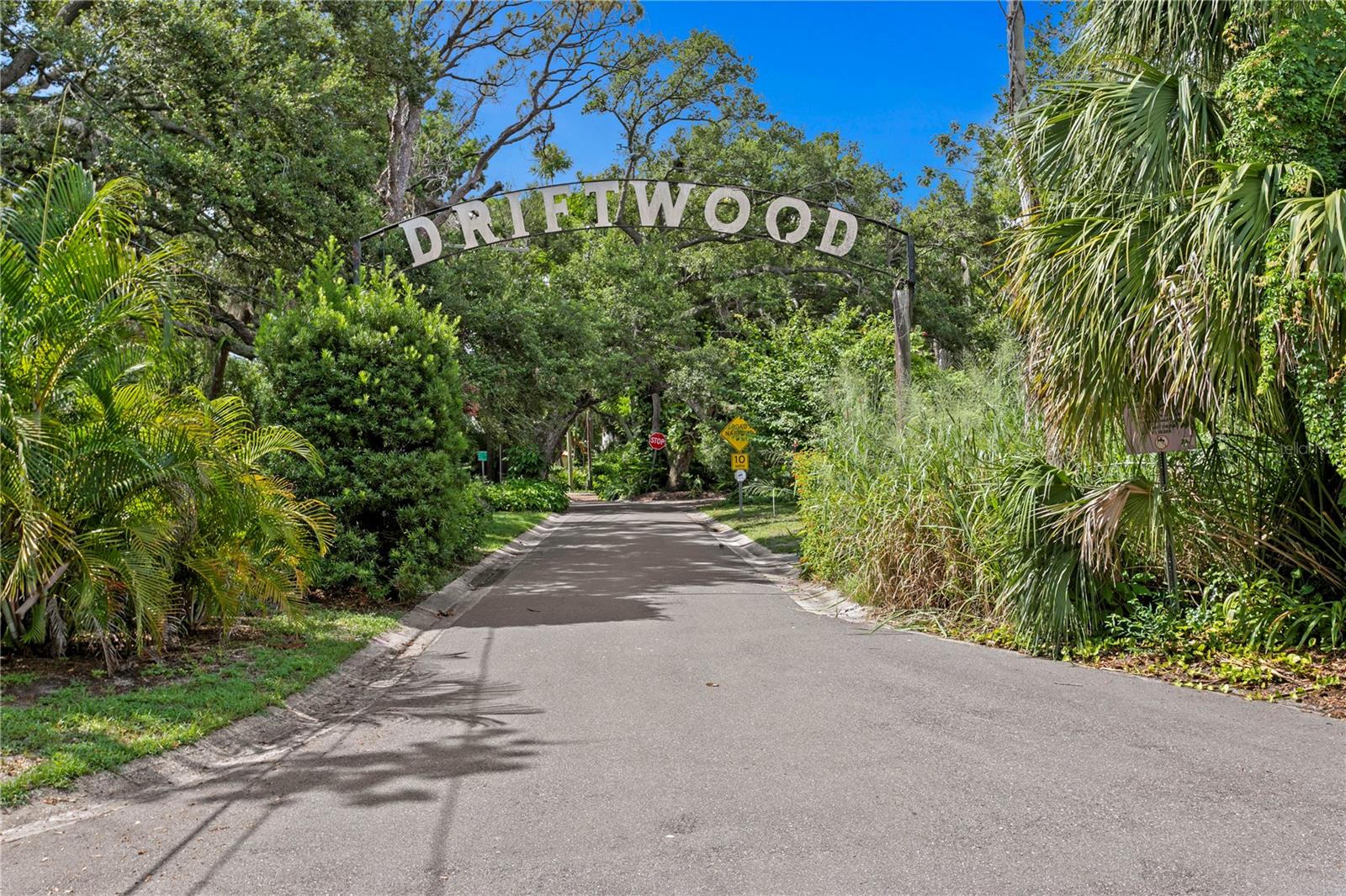 234 DRIFTWOOD RD SE