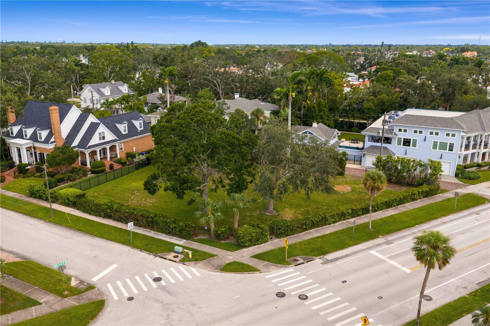 1500 N SHORE DR NE