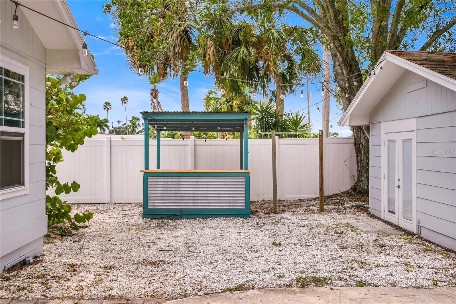 3650 BAYSHORE BLVD NE