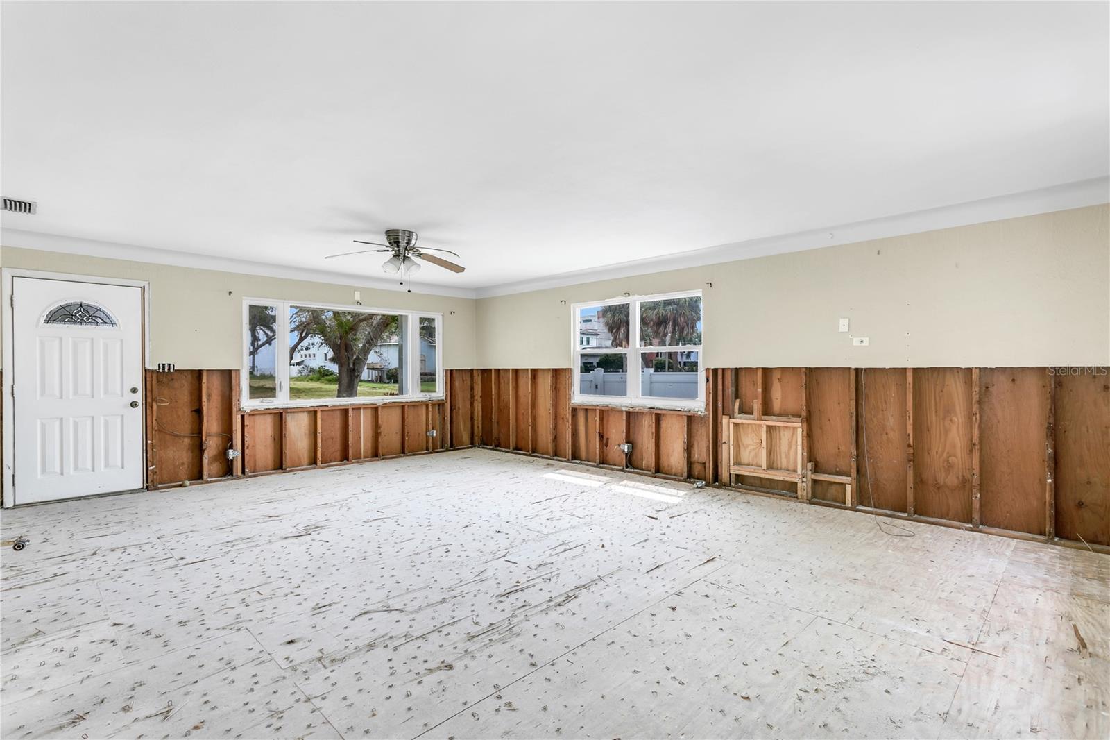 3650 BAYSHORE BLVD NE