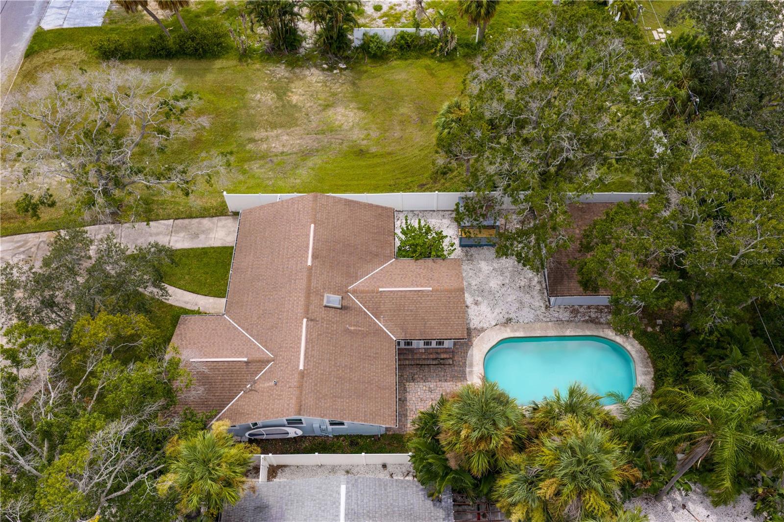 3650 BAYSHORE BLVD NE