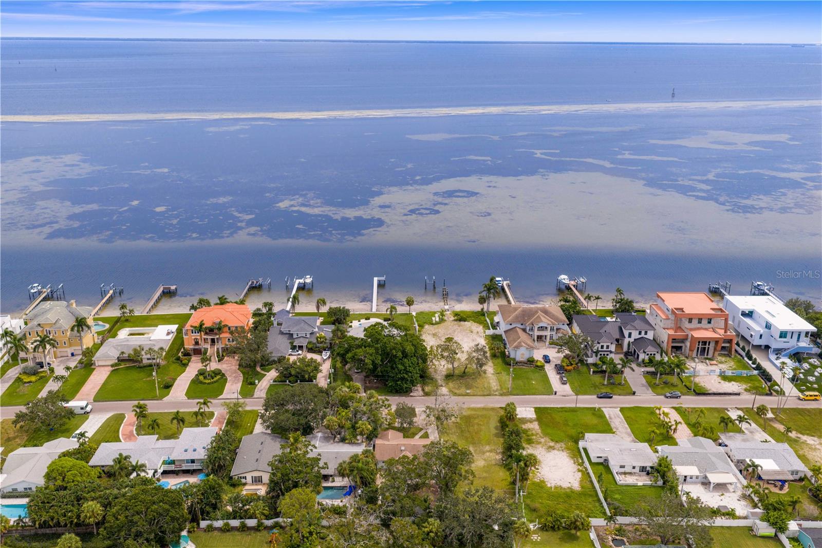 3650 BAYSHORE BLVD NE