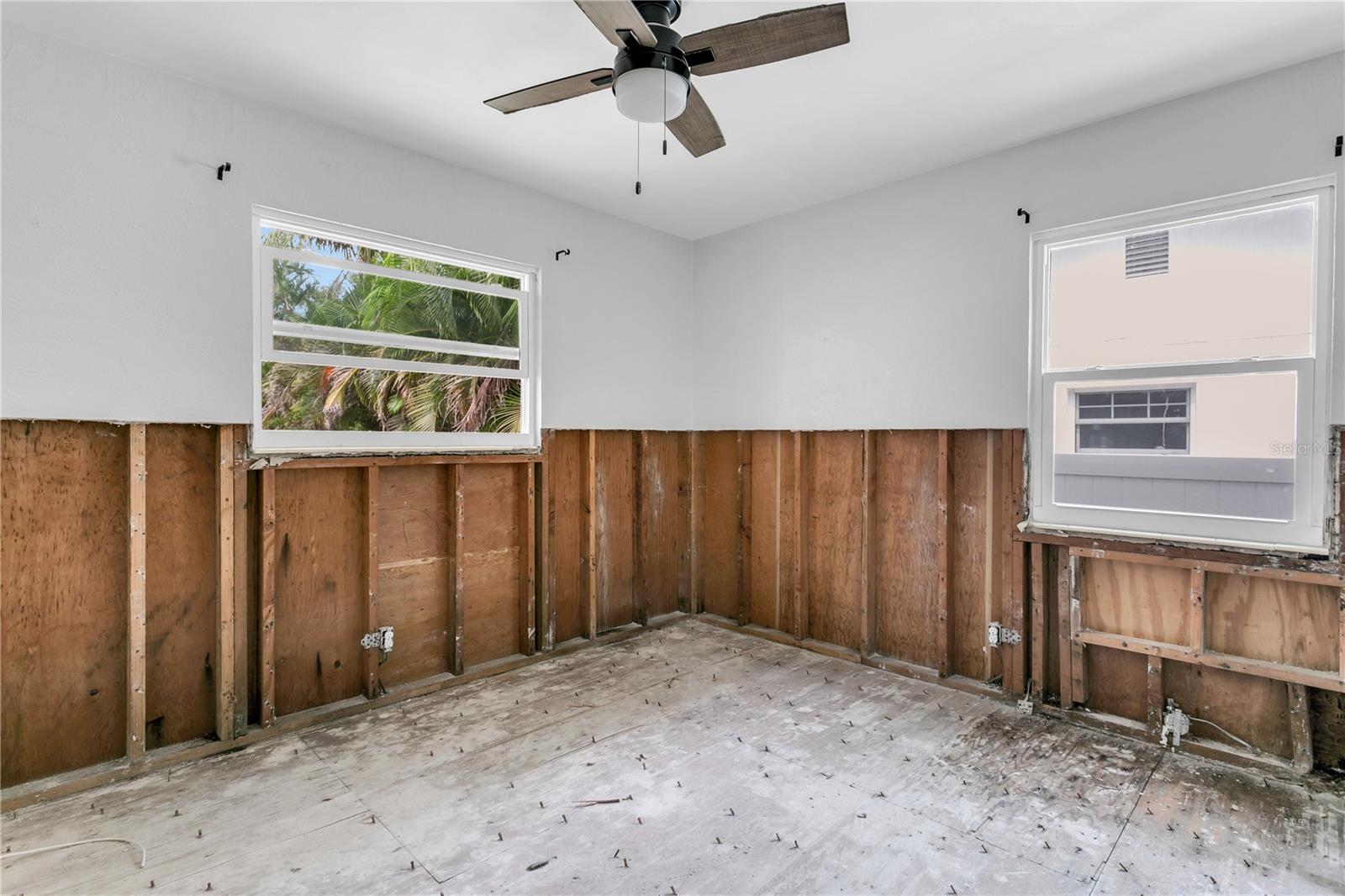 3650 BAYSHORE BLVD NE