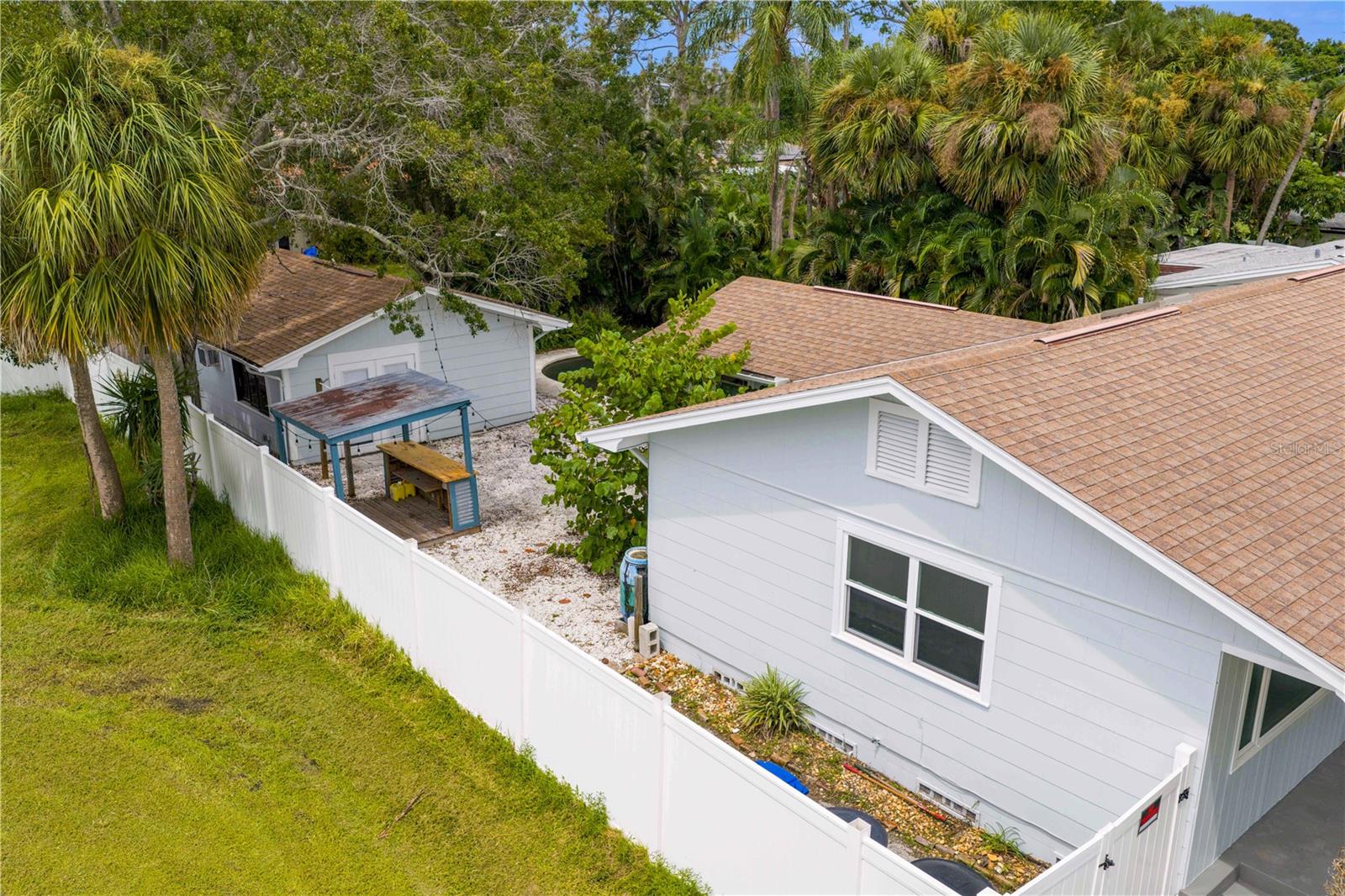 3650 BAYSHORE BLVD NE