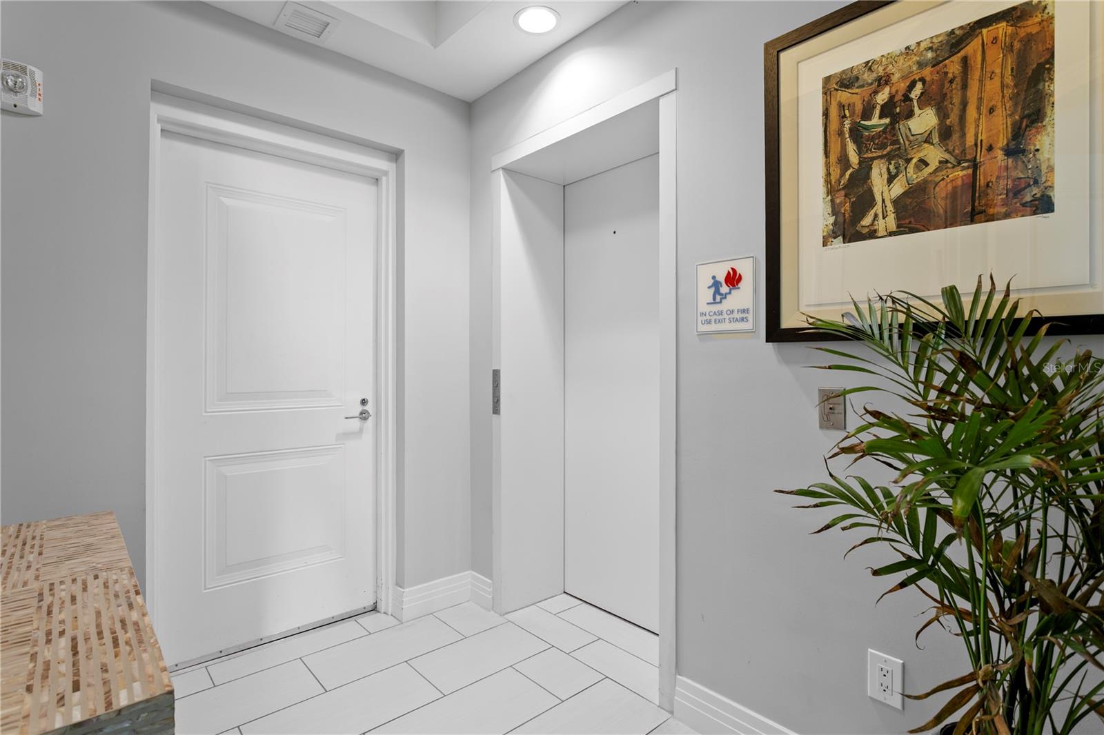 1325 NE SNELL ISLE BLVD NE #711