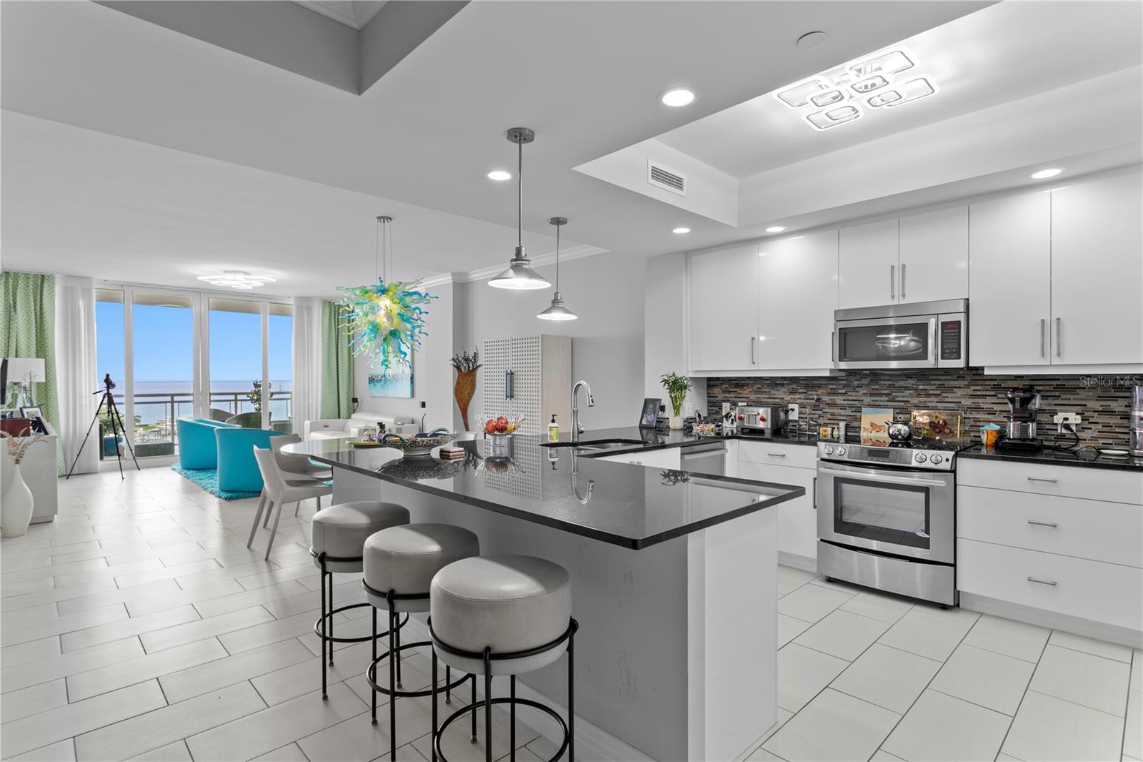 1325 NE SNELL ISLE BLVD NE #711