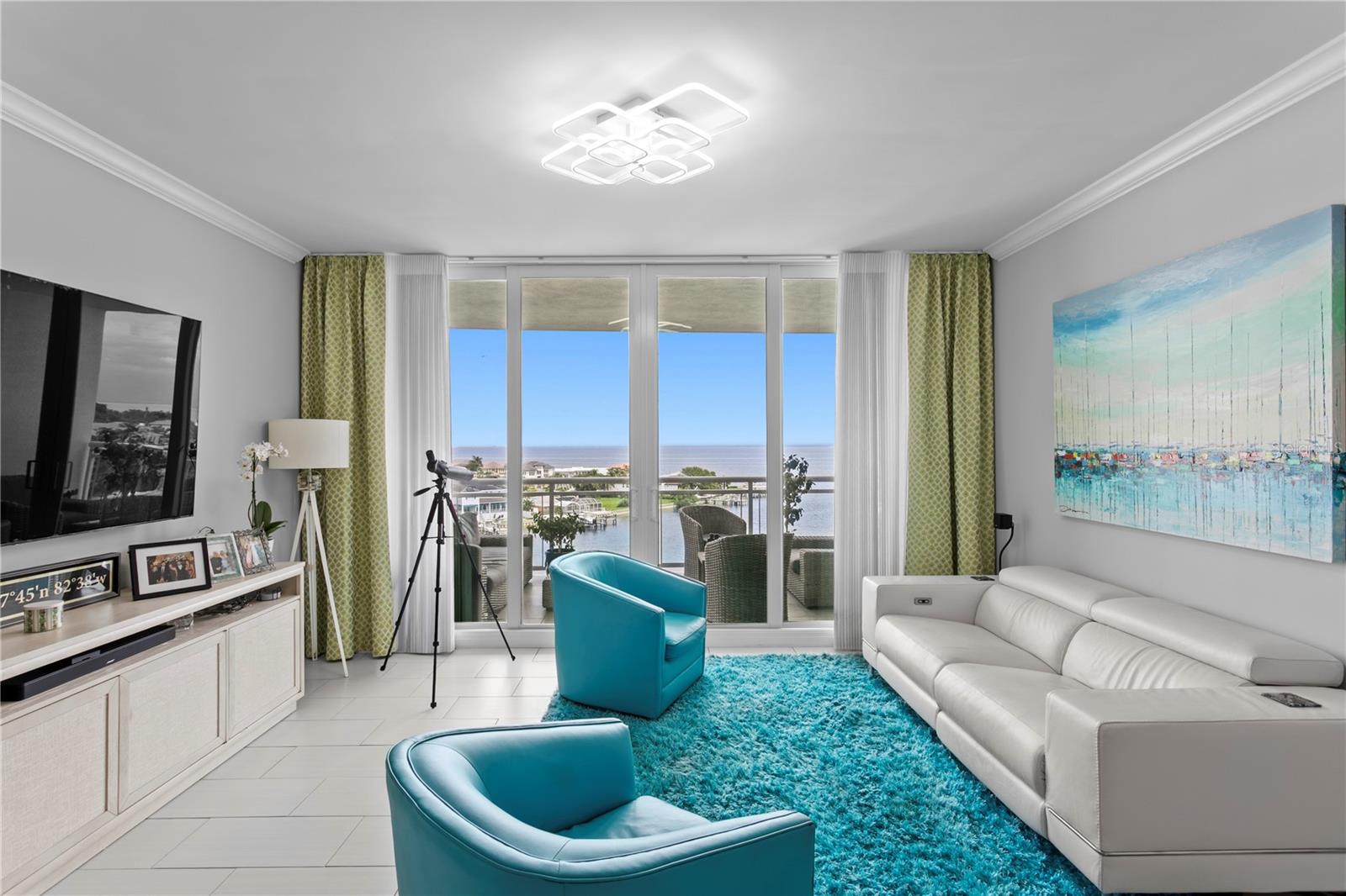 1325 NE SNELL ISLE BLVD NE #711