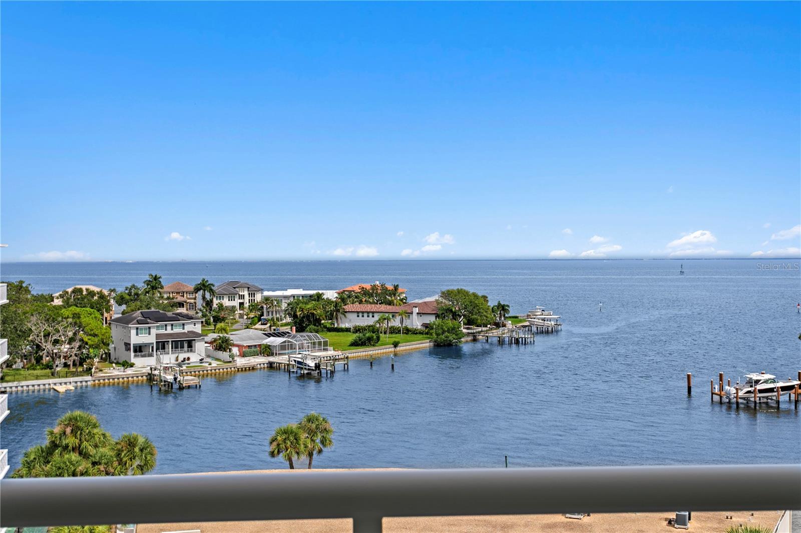 1325 NE SNELL ISLE BLVD NE #711