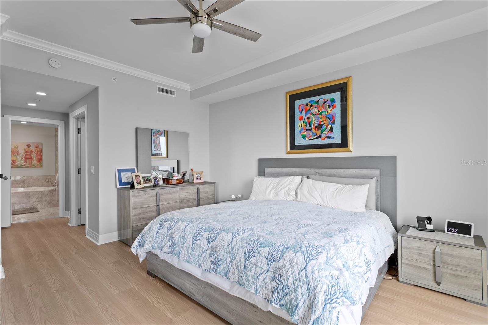 1325 NE SNELL ISLE BLVD NE #711