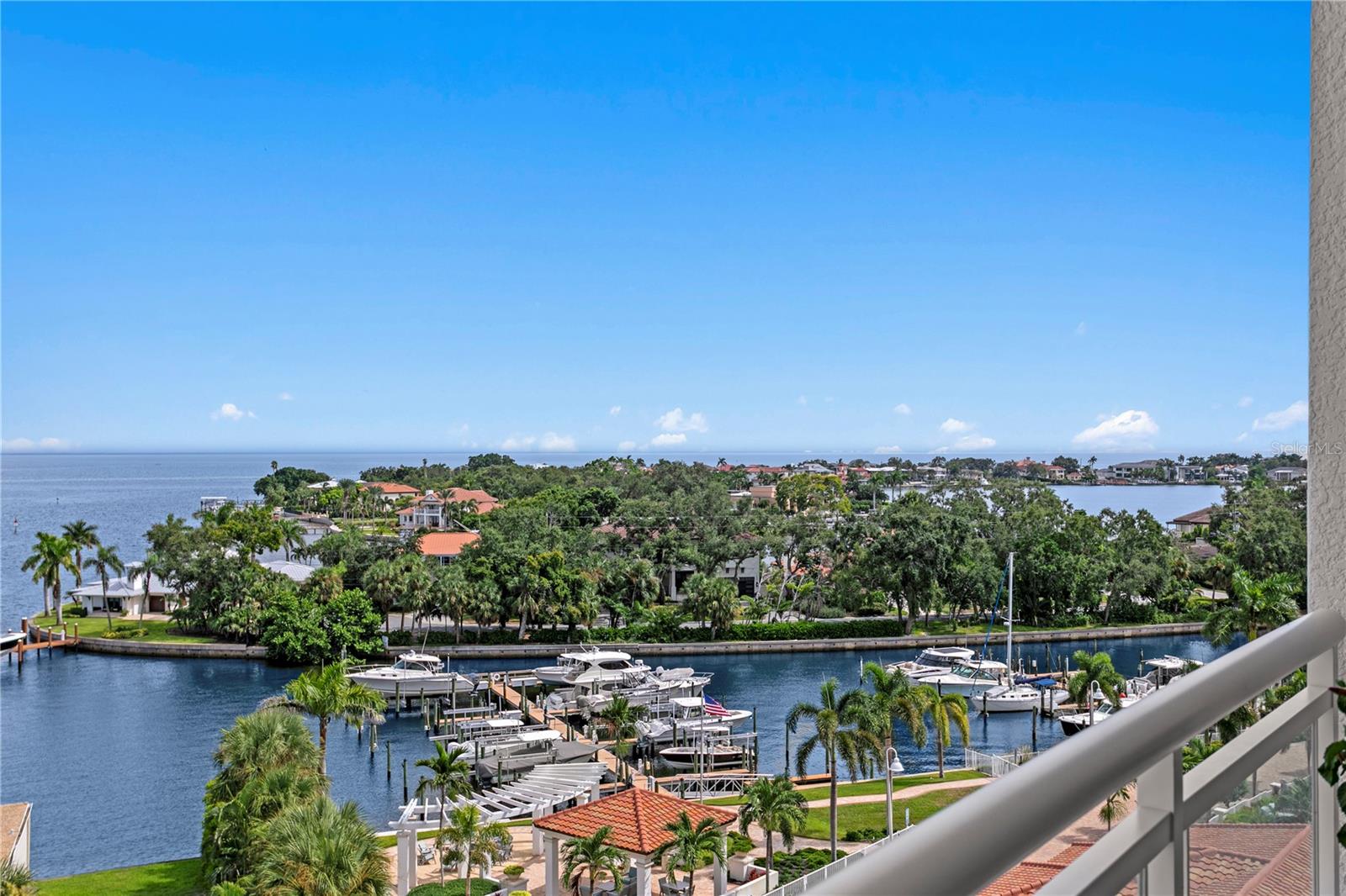 1325 NE SNELL ISLE BLVD NE #711