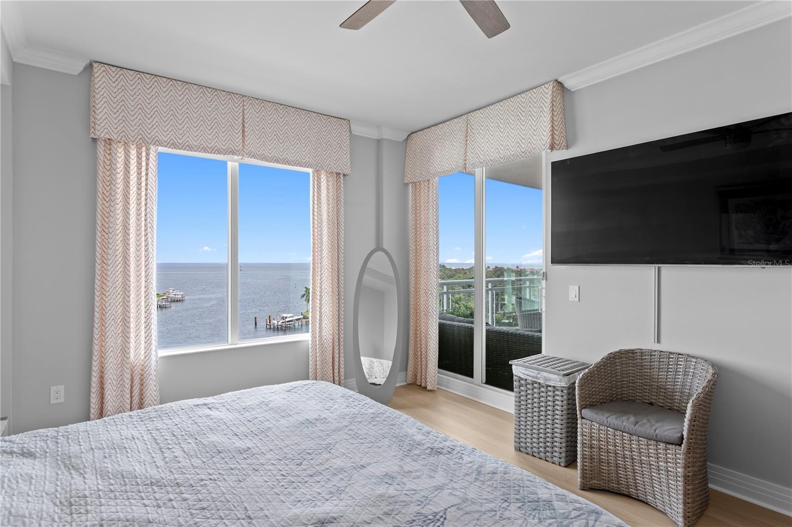 1325 NE SNELL ISLE BLVD NE #711