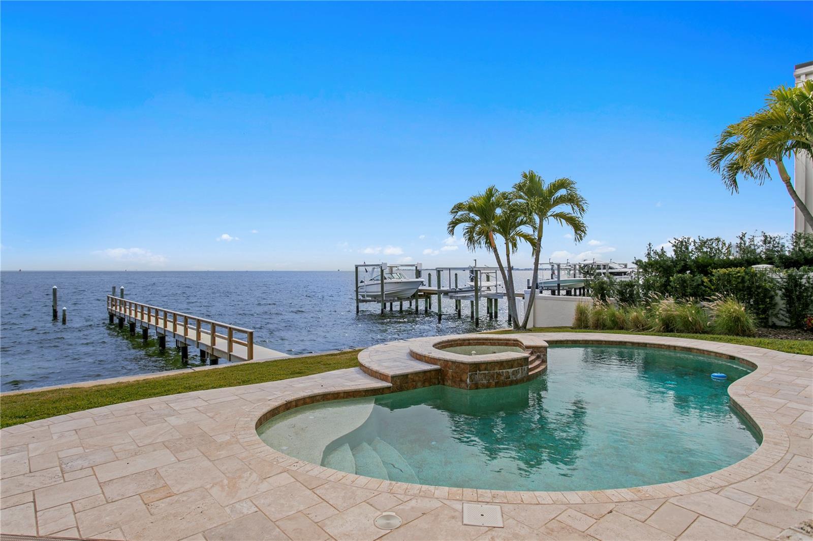 1737 BRIGHTWATERS BLVD NE