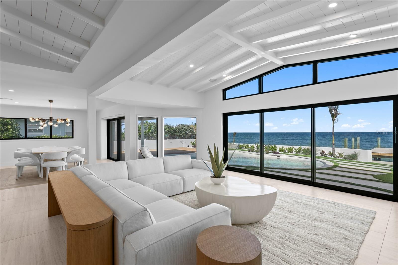 2580 E BAY ISLE DR SE