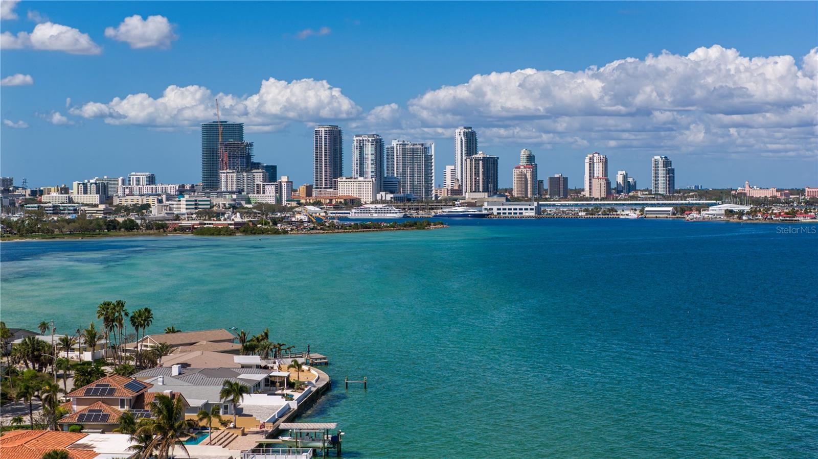 2580 E BAY ISLE DR SE