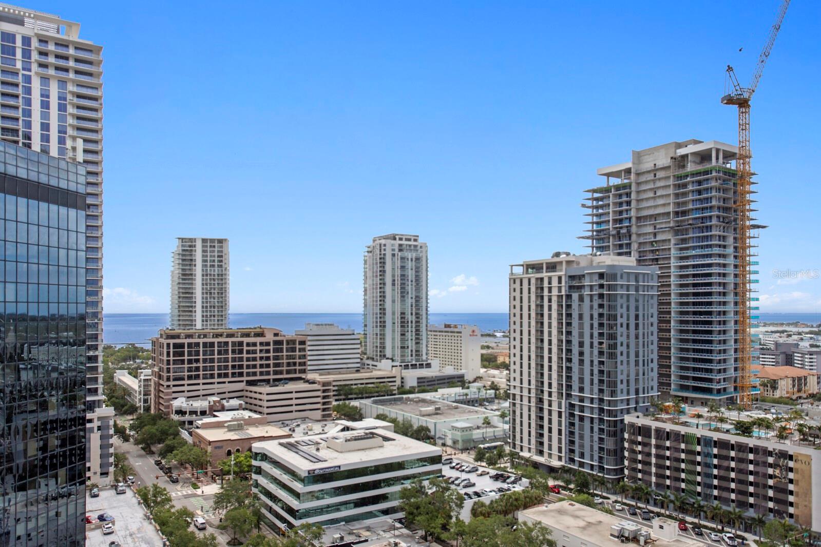 400 CENTRAL AVE #1704