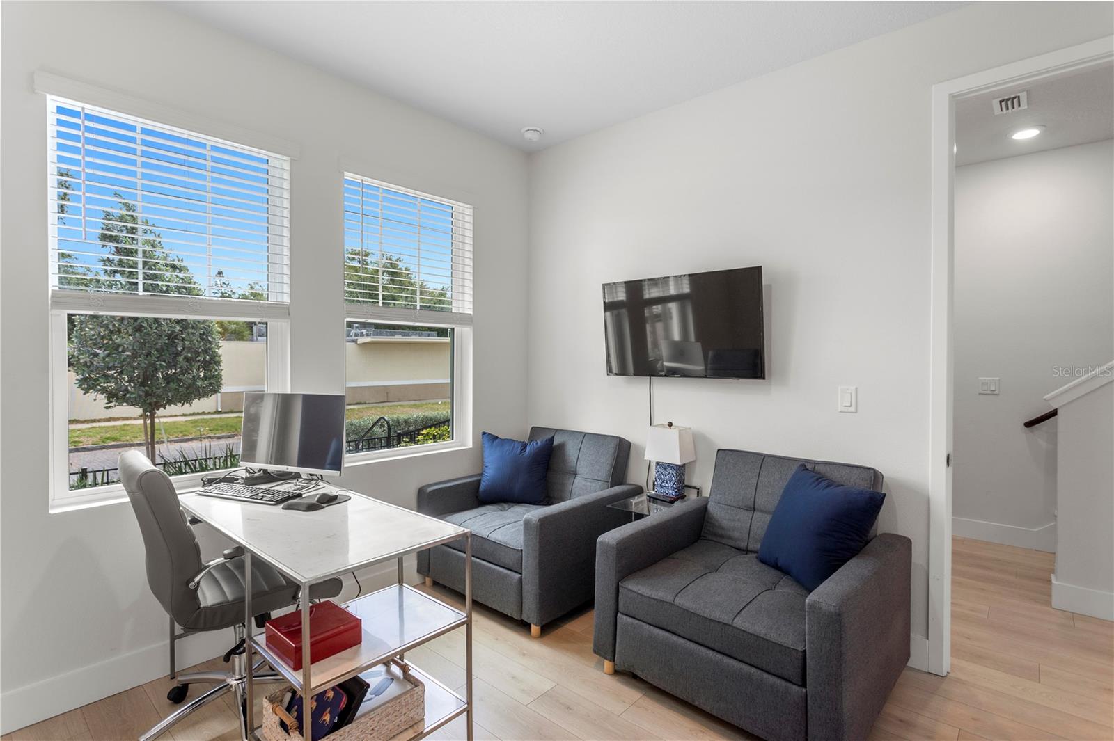 114 21 ST N