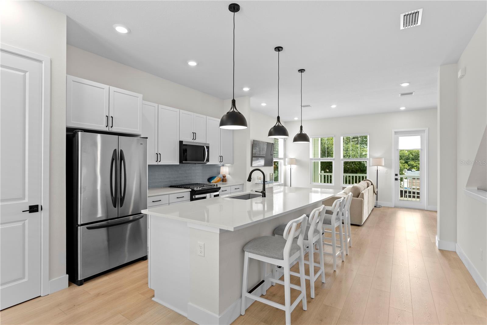 114 21 ST N