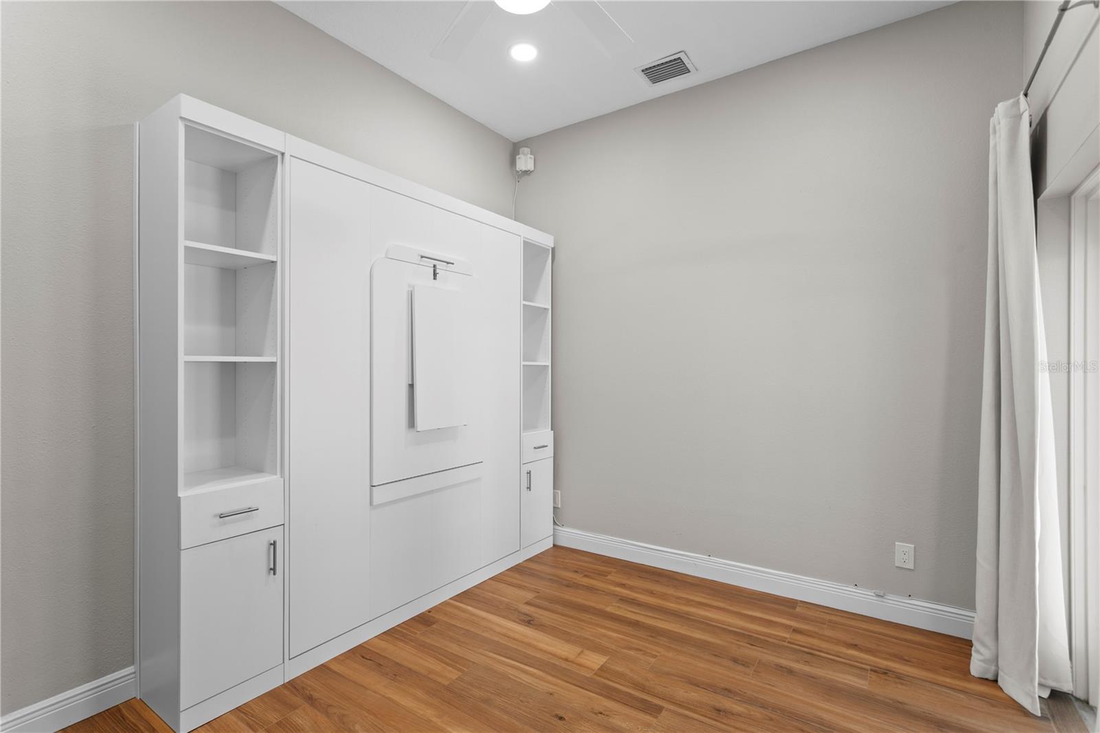 1230 DARLINGTON OAK CIR NE