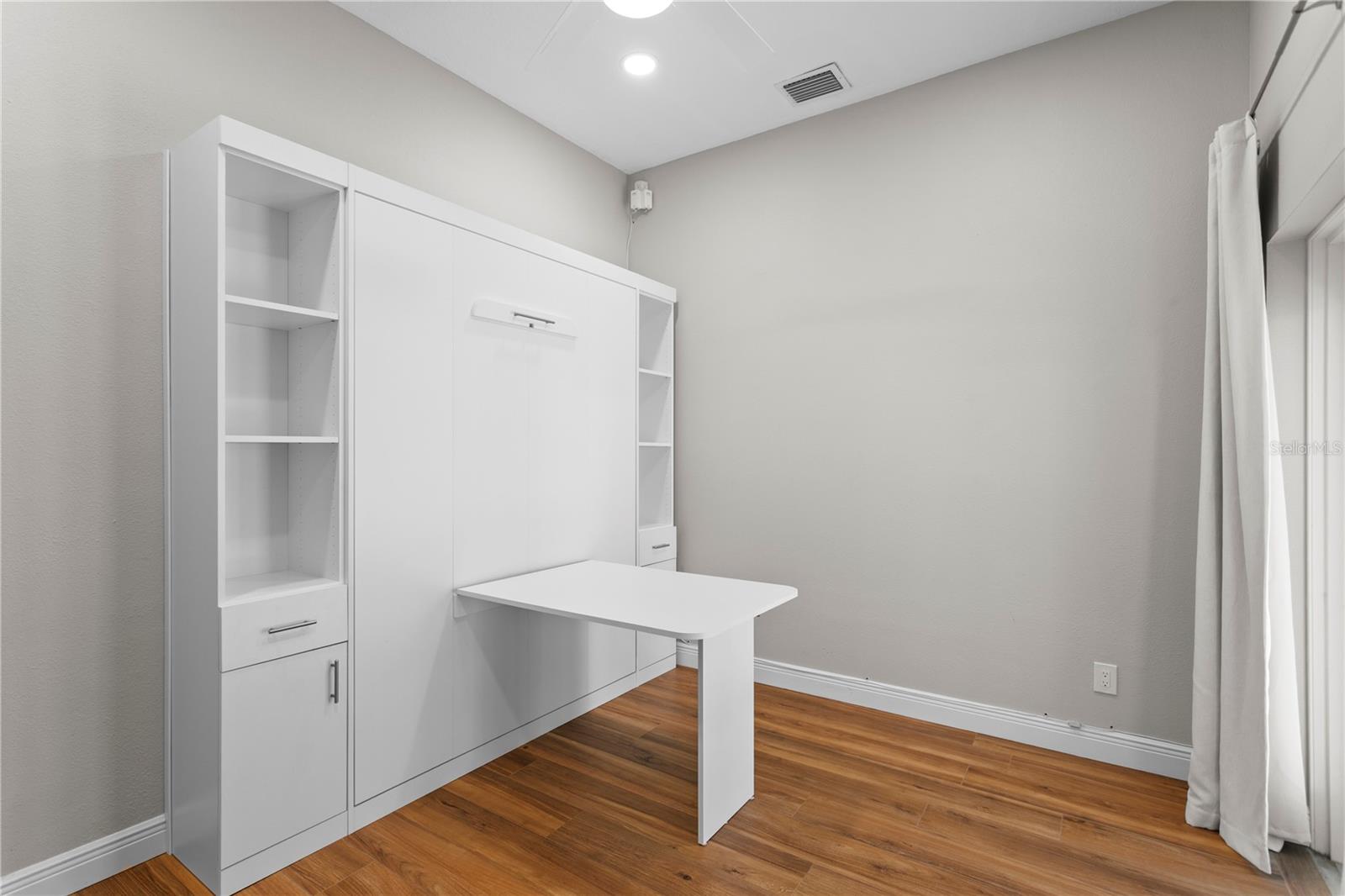 1230 DARLINGTON OAK CIR NE