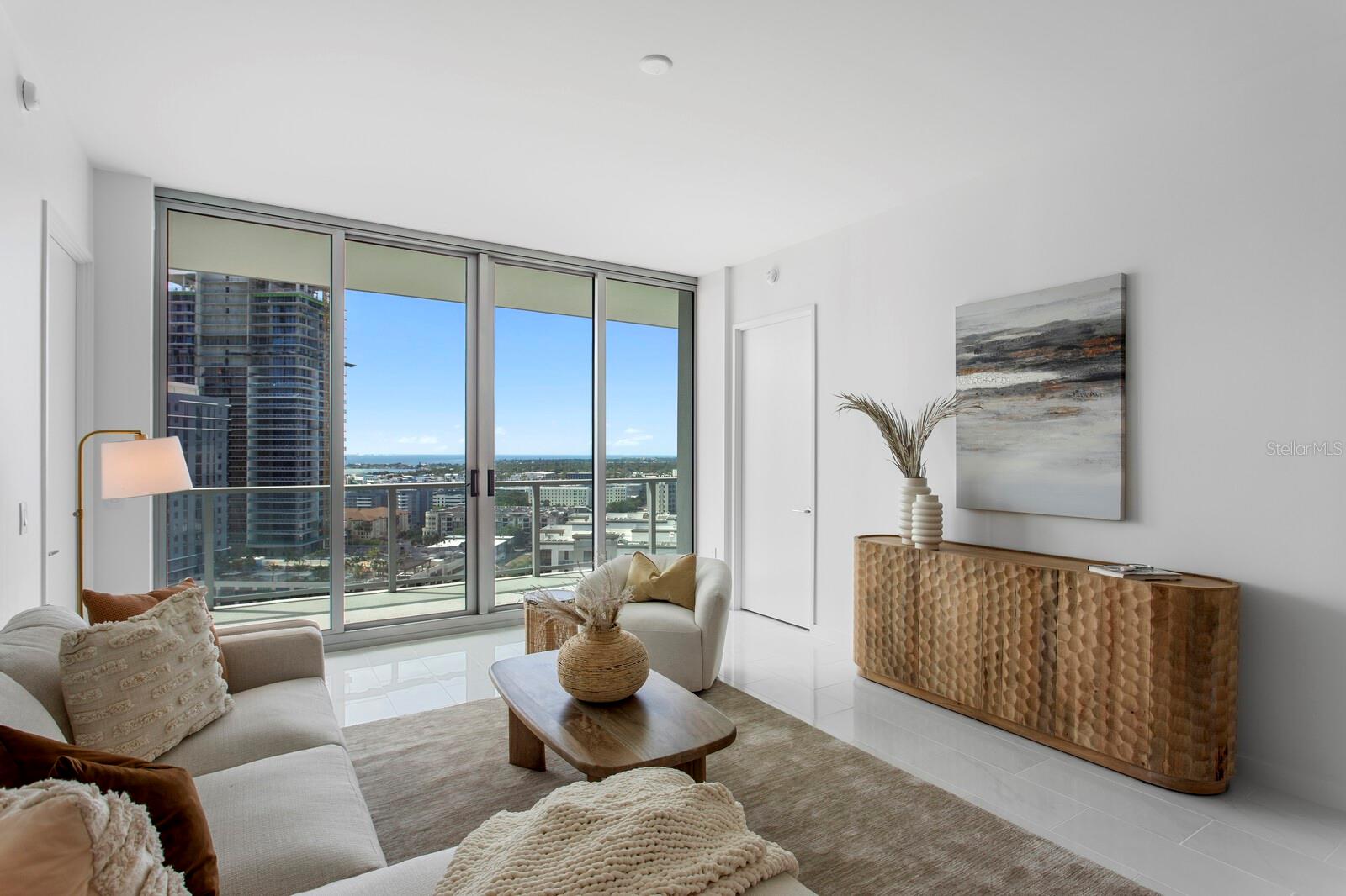 400 CENTRAL AVE #1704