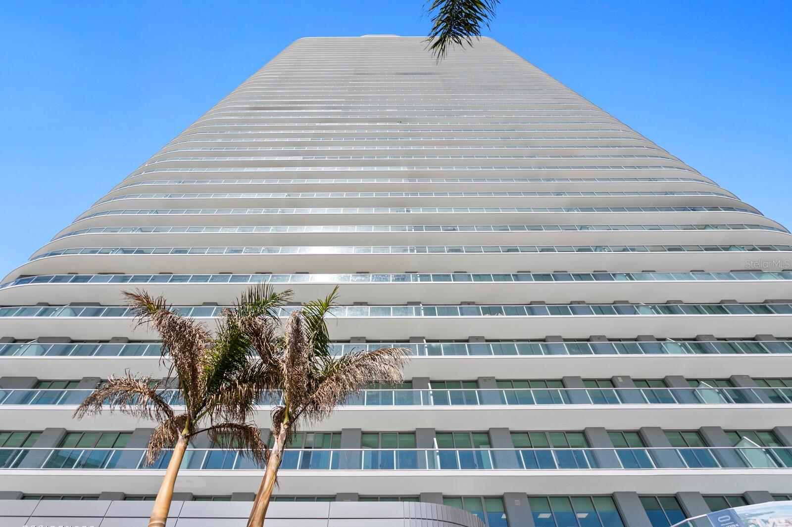400 CENTRAL AVE #1704