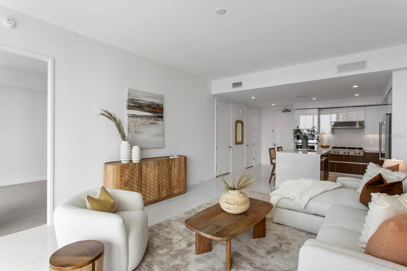 400 CENTRAL AVE #1704
