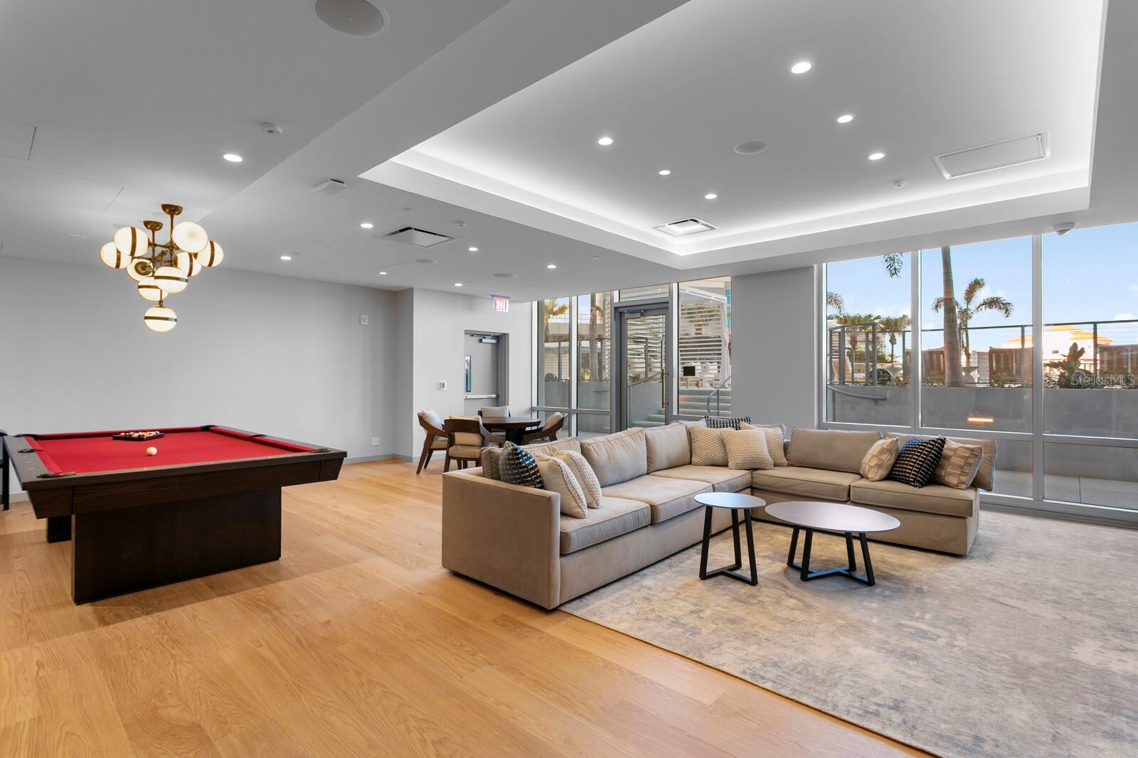 400 CENTRAL AVE #1704